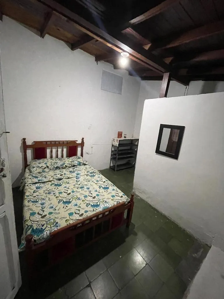 Homestay La Casa Paisa Graffiti Tour - Metro Apartment Medellin